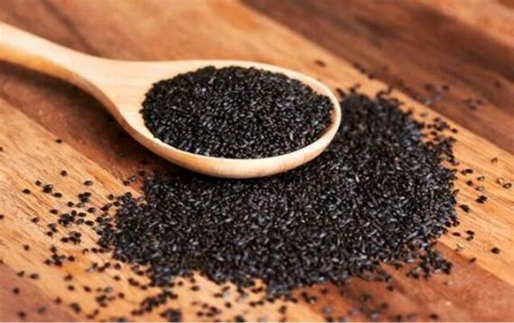 poppy seed tea 637x400 1 570x358